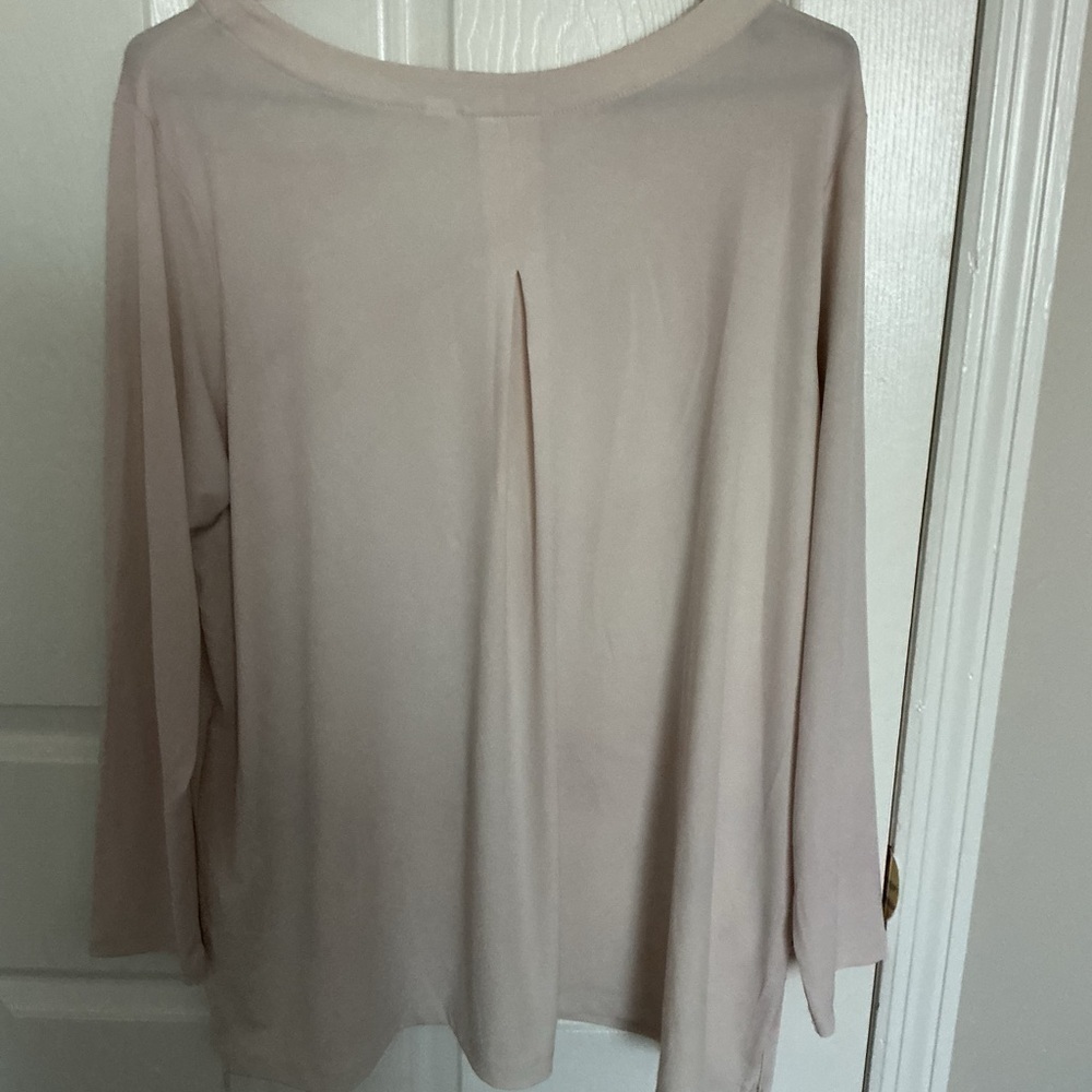 Susan Graver Cream V-Neck Tunic Top - Picture 4 of 7